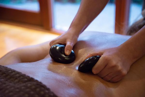 ishga Hot Stone Massage