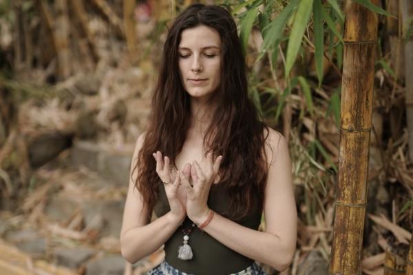 India Williams - Chakra Yoga