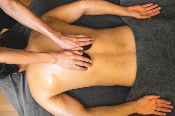 The W Hot Stone Massage 90 Minutes
