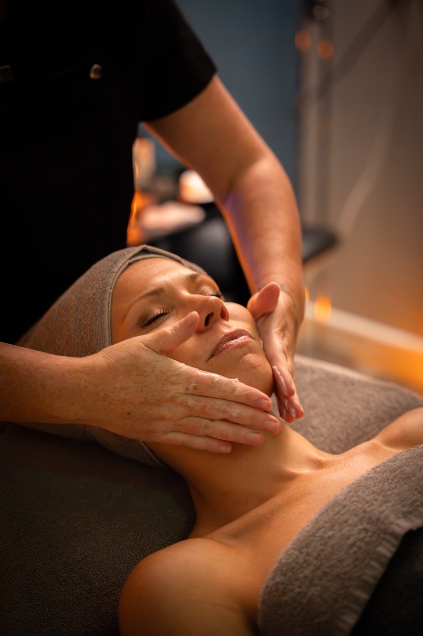 Drift Away Head Massage - 30 Minutes