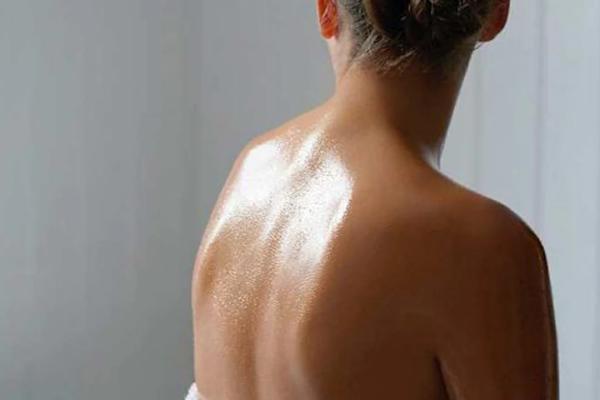 Elemis Expert Deep Tissue Tension-Ease Full Body Massage