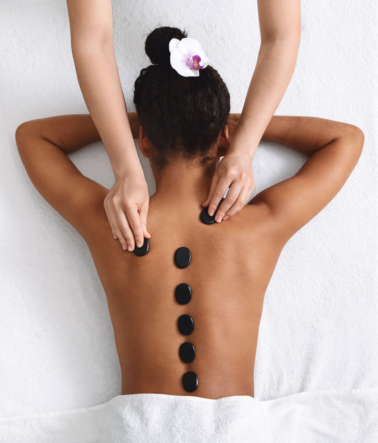 Elemis Expert Transformative Back, Neck and Shoulder Hot Stone Massage