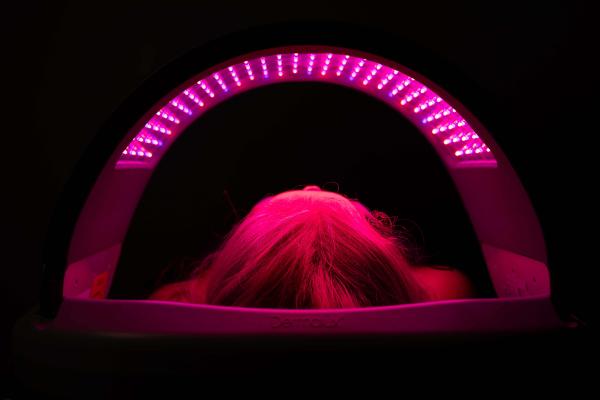 Oskia LED Light Therapy Facial