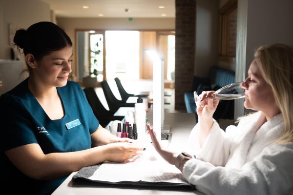 Gel Manicure 55 Minutes