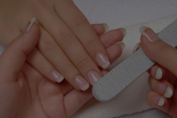 Luxury Manicure 55 Minutes