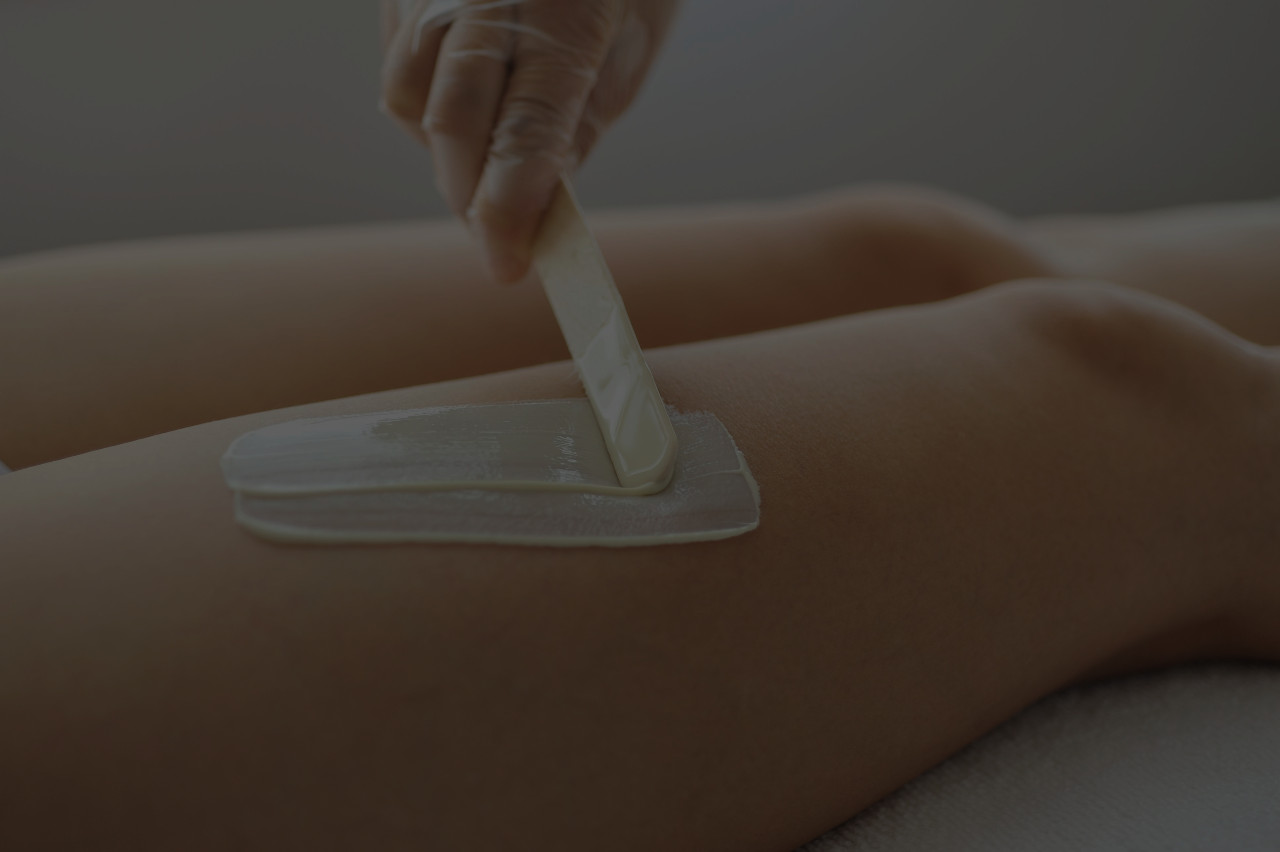 Wax - Full Leg 40 Minutes