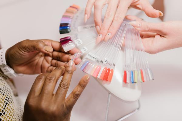 Gels | Gel Refresh Manicure - 30 minutes