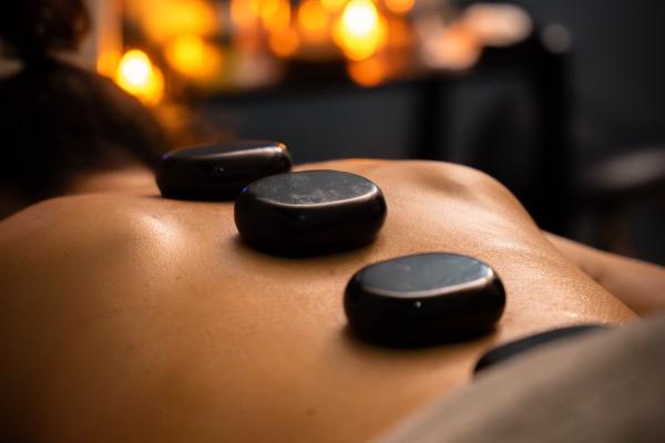 Hot Stone Massage 30Min