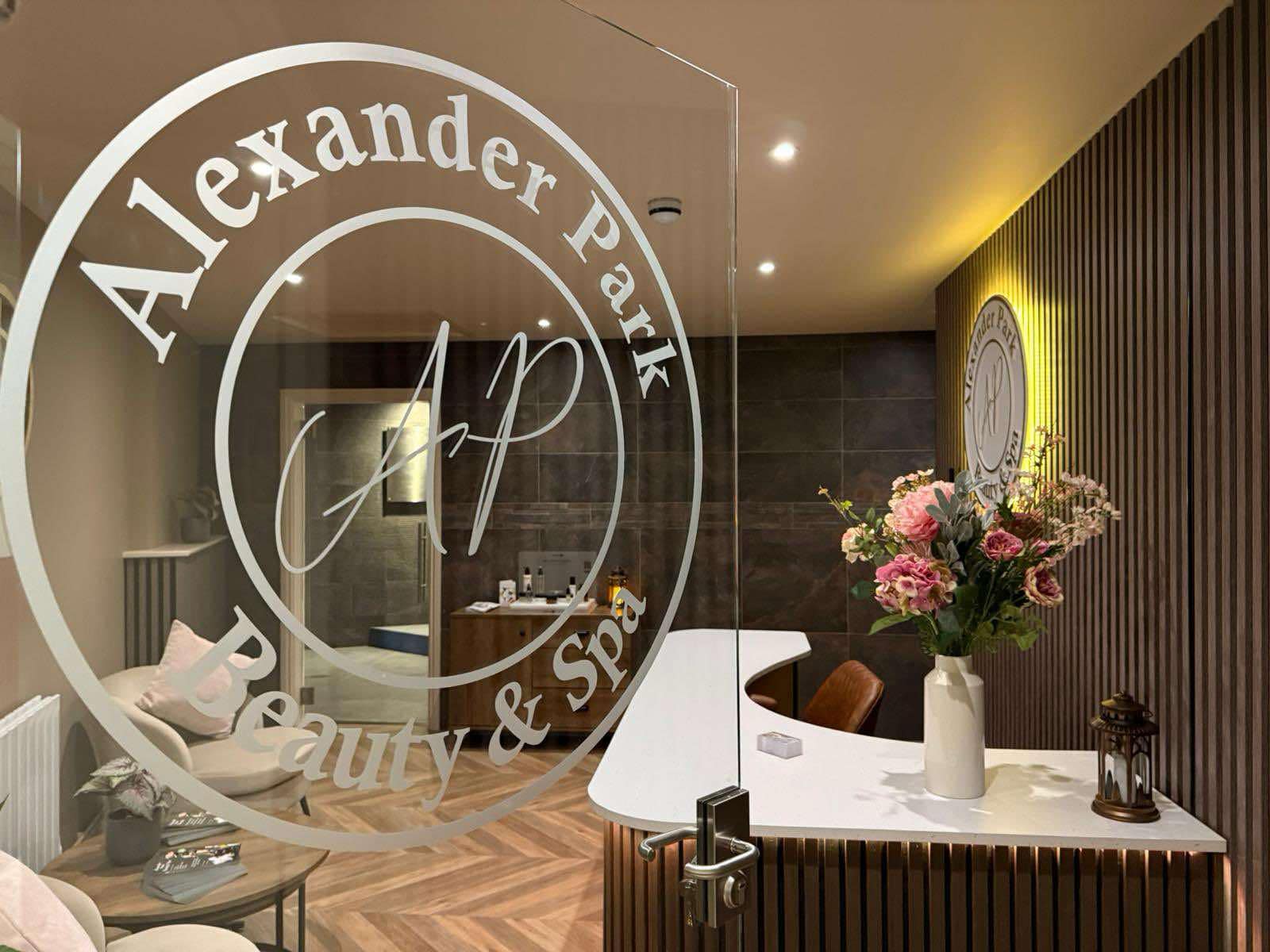 Full Day Spa with 60 Minute Treatment Voucher