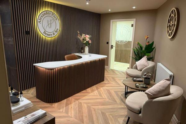 Half Day Spa + 60 Minute Treatment