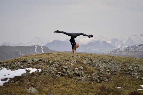 ✦ Week 1: Foundations + Confidence Upside Down