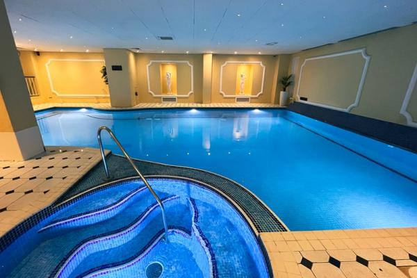 Swim & Dine Experience - Winter Programme Adult