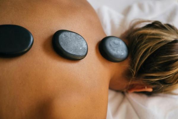 Hot Stone Back Massage - 45 Minutes