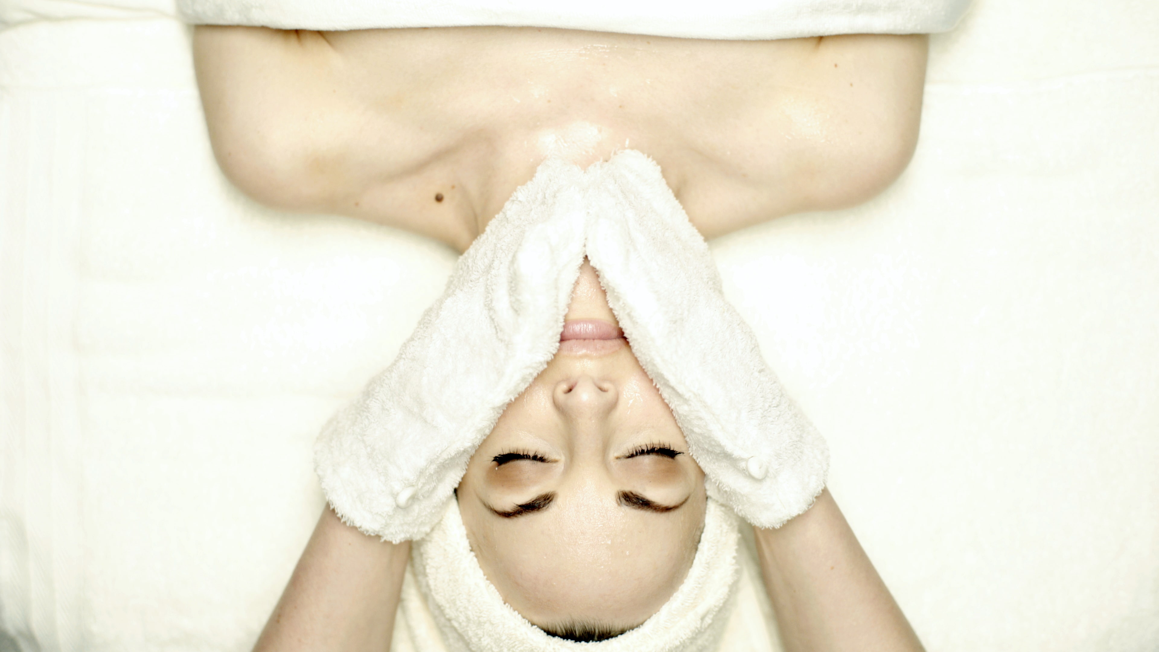 VOYA Anti – Ageing Restorative Facial
