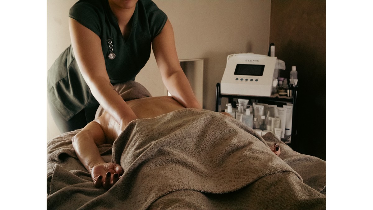 Ayurvedic Full Body Massage