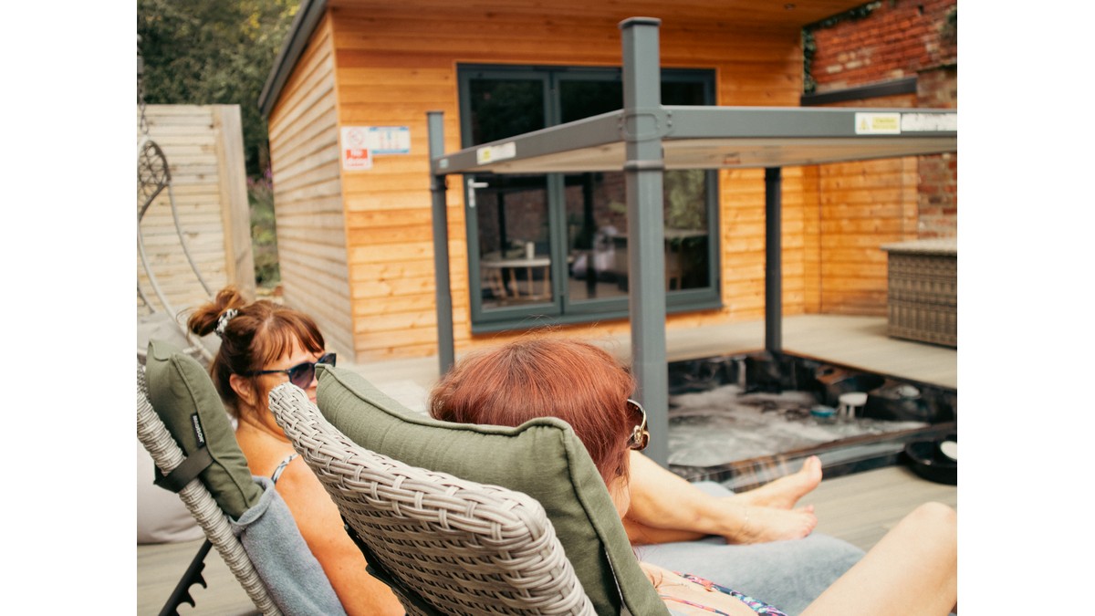 2 Hour Use of the Outdoor Spa Area