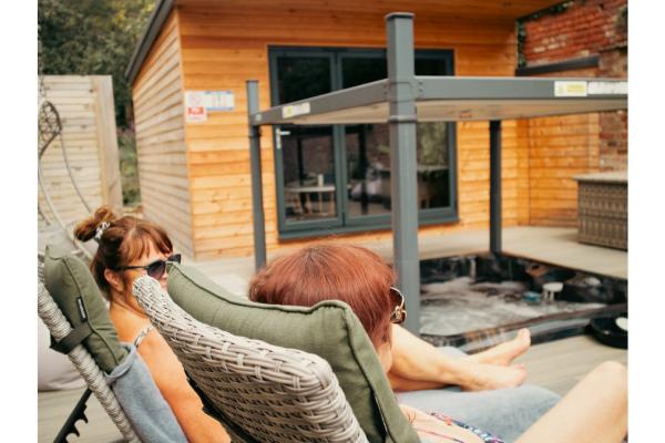 2 Hour Use of the Outdoor Spa Area