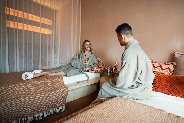 Seasonal Serenity for Two