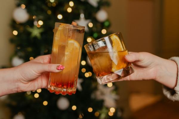 Festive Nails & Cocktails