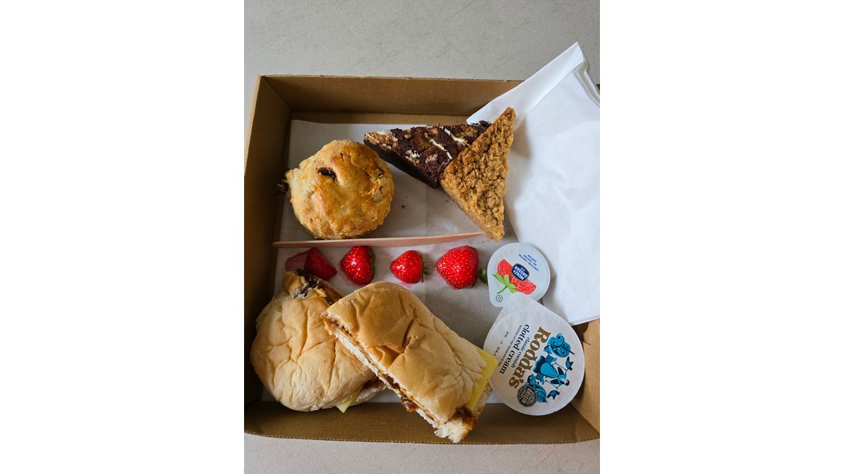 Afternoon Tea Box - Cheese & Pickle