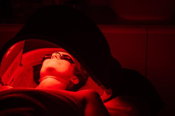 Elemis LED Mask (20 Minutes)