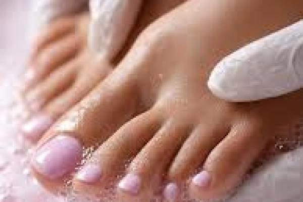 Luxury Pedicure 50 Minutes