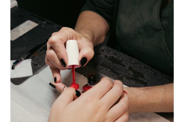 Akasha Luxury Manicure with Gel