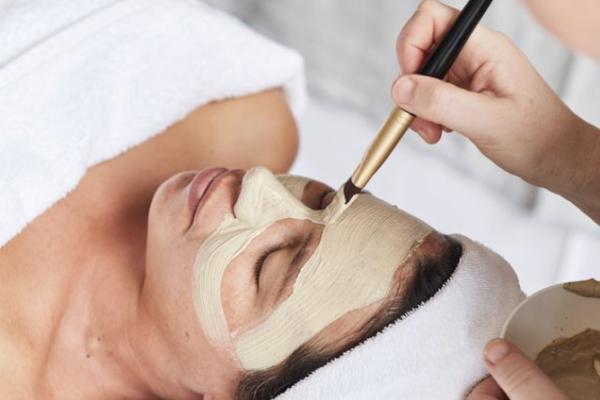 24K Gold Age-Defying Facial Voucher - 60 mins