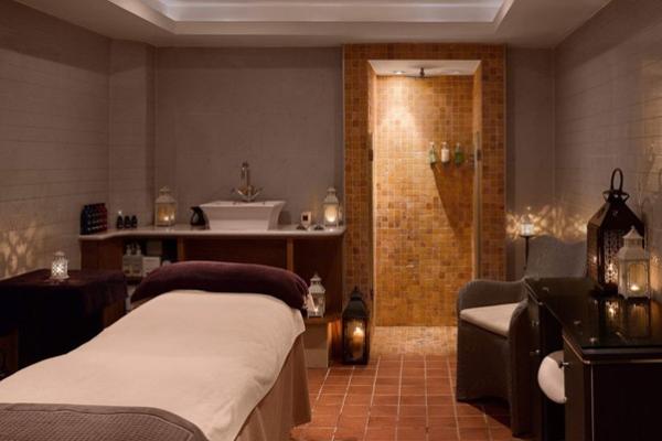 ELEMIS EXPERT™ ABSOLUTE FACE + BODY RITUAL