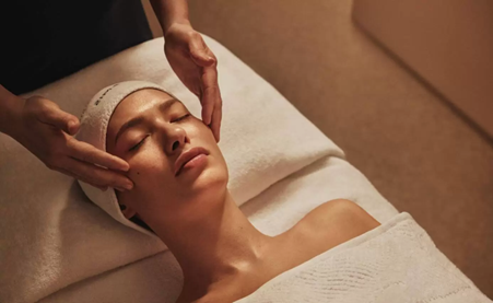 ELEMIS EXPERT TOUCH REVEAL FACIAL