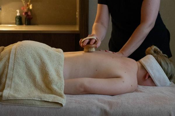 Voya Sea Mineral Exfoliation