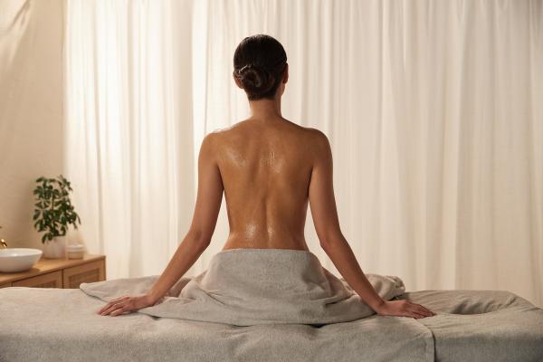 Pre Natal back, neck, shoulder massage