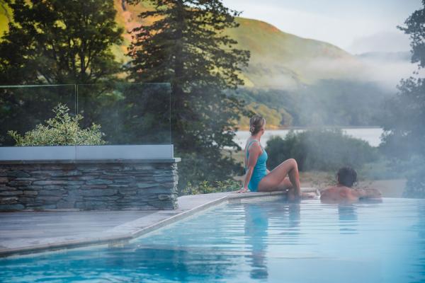 Romantic Mud Rasul with Fruit Smoothie or Glass of prosecco