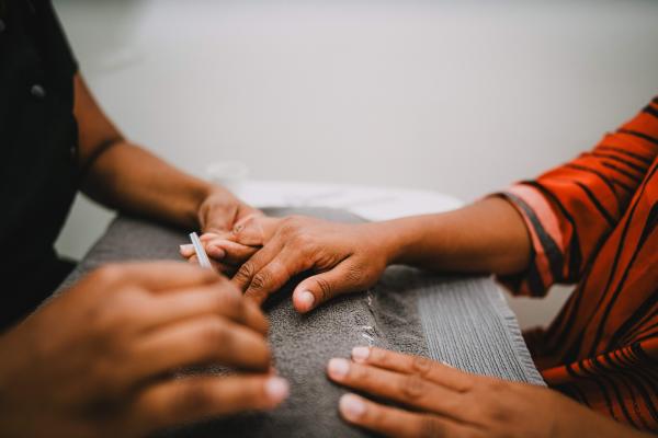 Mise en beauté des ongles de Mains - 25 minutes