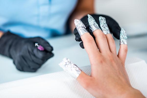 Gel removal