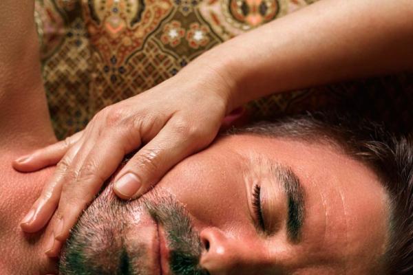 Men’s Facial Massage