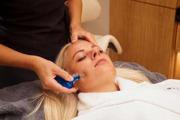 The Signature Facial