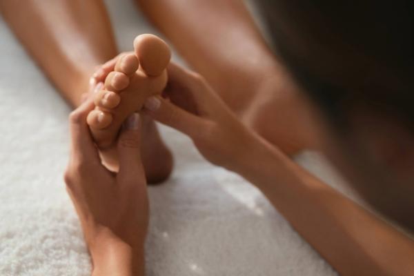 75-minute Reflexology session by Marzena