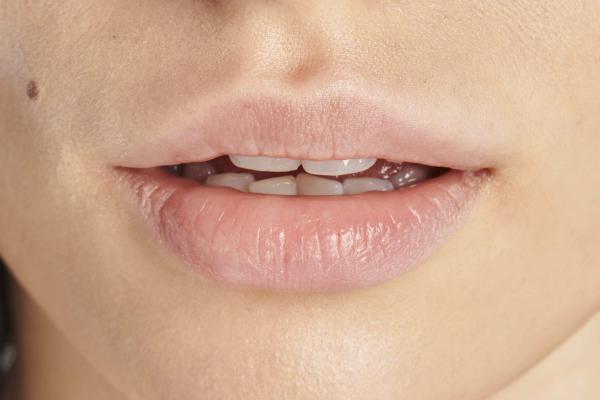 Lip & Chin Wax
