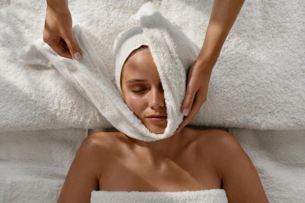 Angela Caglia - Red Carpet Radiance Facial (20% service charge included)