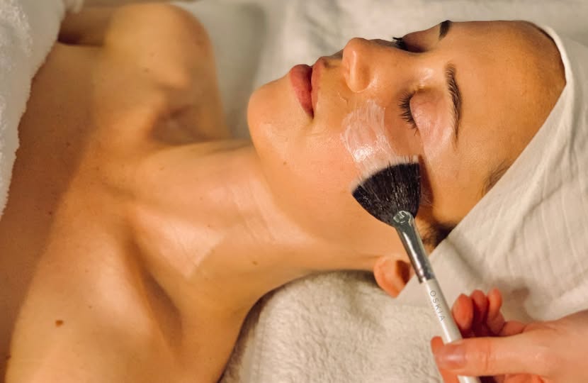 OSKIA Bespoke Radiance Renewal Facial