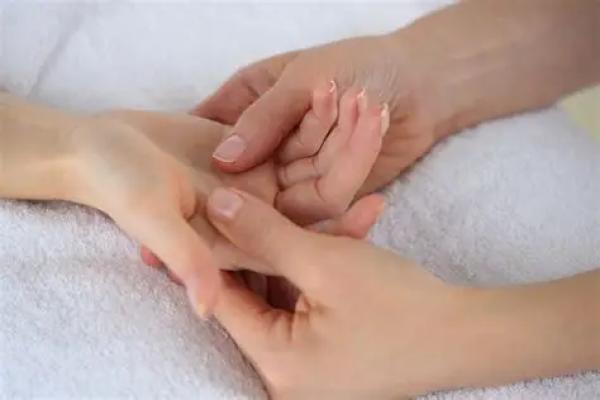 Garden of England Rose Restore Hand Treatment