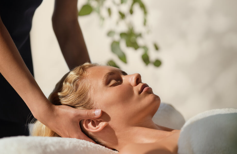 GlowYIN facial acupuncture 60 minutes