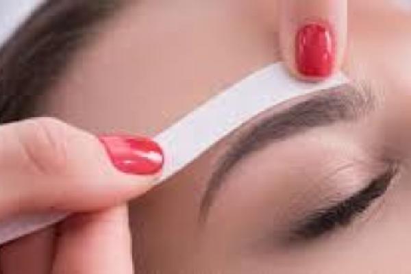 Eyebrow Wax || 15 minutes