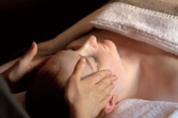 Valentine's Spa Deal - Spa Facial 40 mins