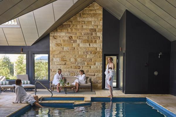 Facials 90 min & Bathe + Sauna + Plunge 90 Minutes