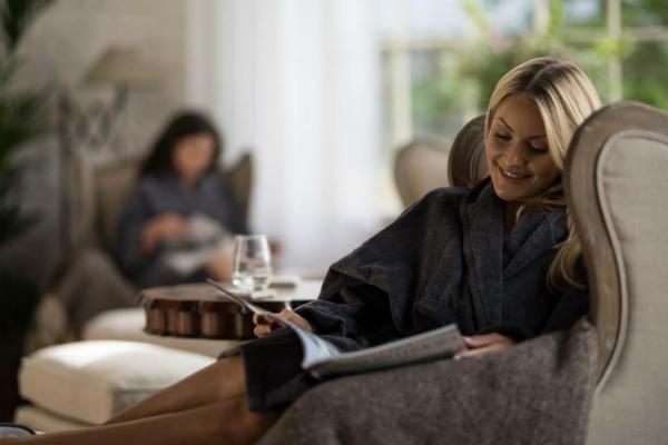 The Well Deluxe Package incl. 3 course lunch Saturdays & Sundays