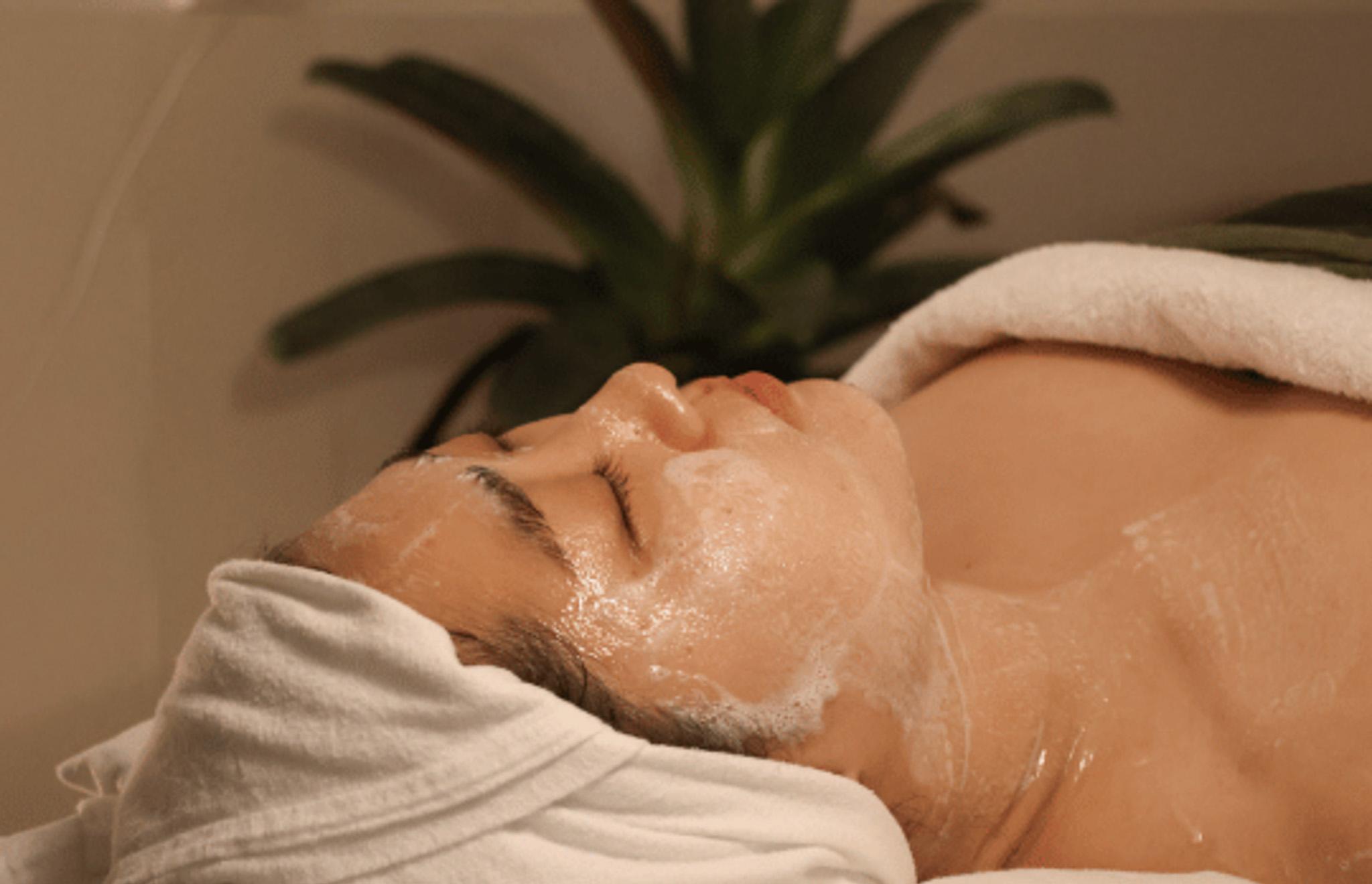 Total Renewal - Facial + Bathing