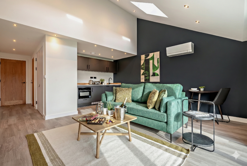 Holiday Extras - Birthday Celebrations