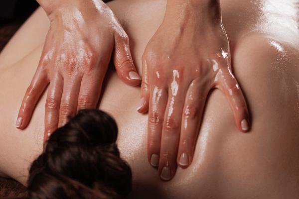 Couples Deep Tissue Massage | 60min